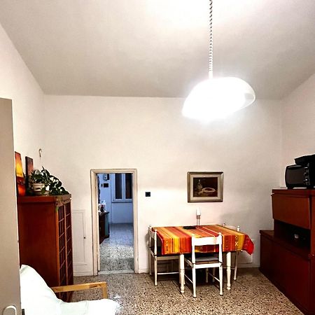Rooms For Rent Livorno-Center Esterno foto