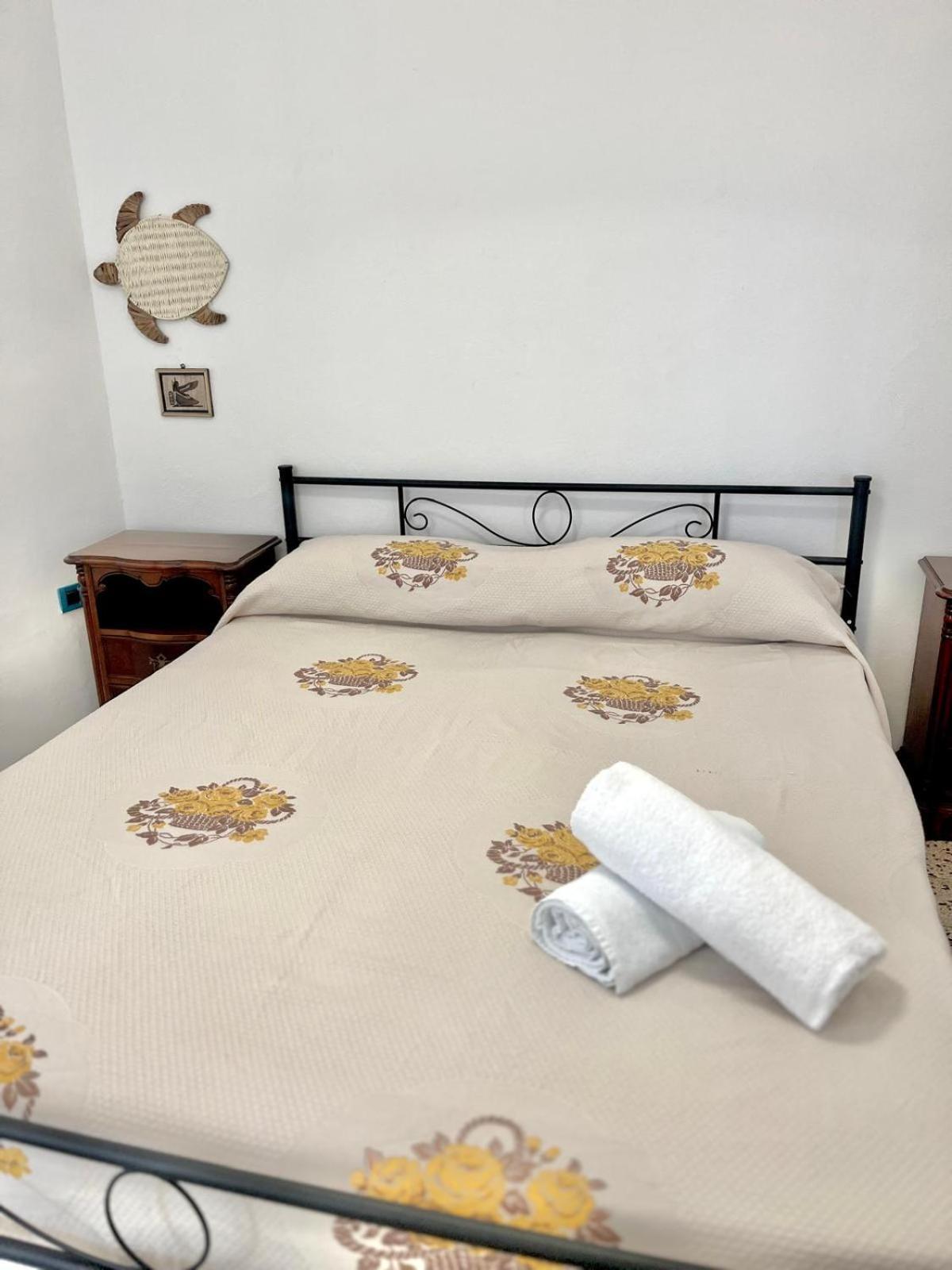Rooms For Rent Livorno-Center Esterno foto