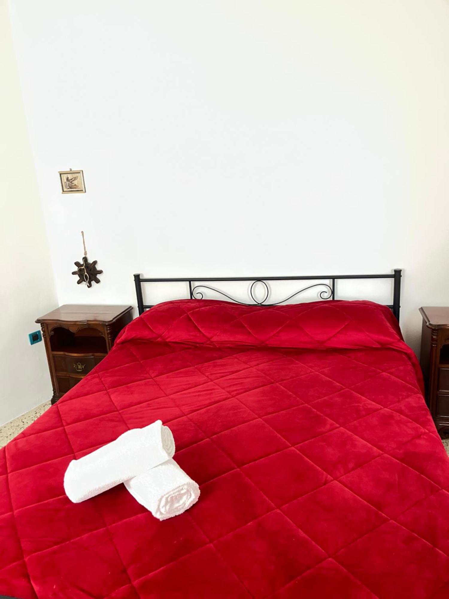 Rooms For Rent Livorno-Center Esterno foto